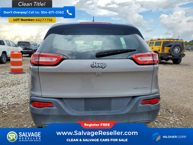 Used 2015 Jeep Cherokee Sport FWD image 8