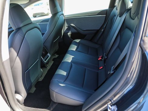 Used 2025 Tesla Model 3 Long Range image 18