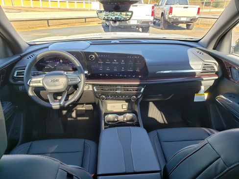 New 2026 Chevrolet Traverse Z71 w/ Driver Confidence Package image 37