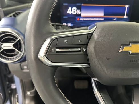 Used 2025 Chevrolet Equinox EV LT image 15
