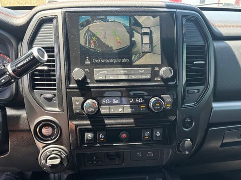 Used 2021 Nissan Titan PRO-4X w/ Pro-4x Convenience Package AWD/4WD image 19