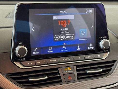 Used 2024 Nissan Altima 2.5 SR image 12