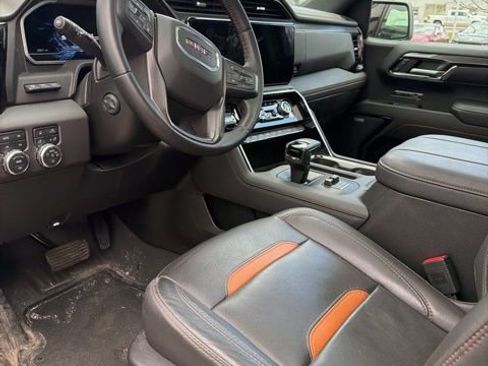 Used 2023 GMC Sierra 1500 AT4 w/ Technology Package image 5