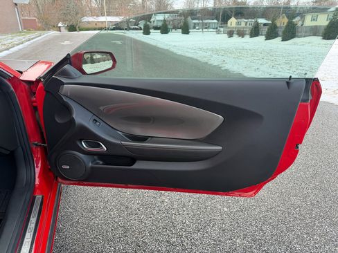 Used 2010 Chevrolet Camaro SS image 28