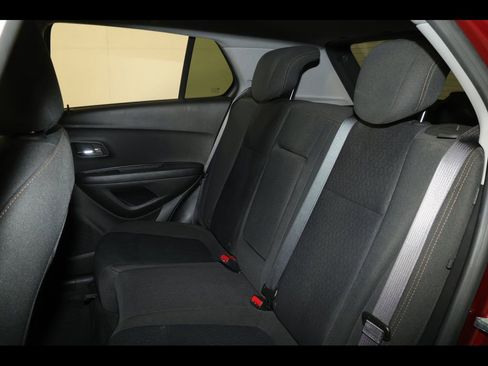 Used 2022 Chevrolet Trax LS w/ Tint and Cruise Package AWD/4WD image 26