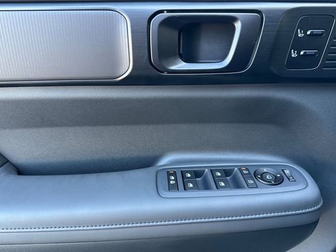 New 2025 Hyundai Santa Fe Calligraphy image 9