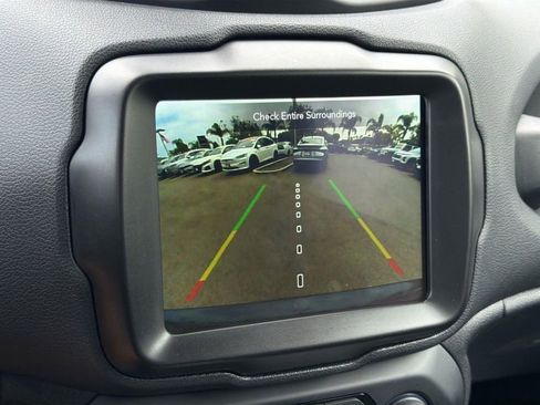 Used 2022 Jeep Renegade Altitude w/ Convenience Group AWD/4WD image 12