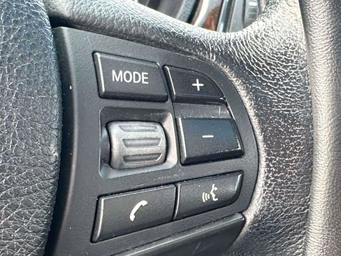 Used 2014 BMW 320i xDrive Sedan image 24