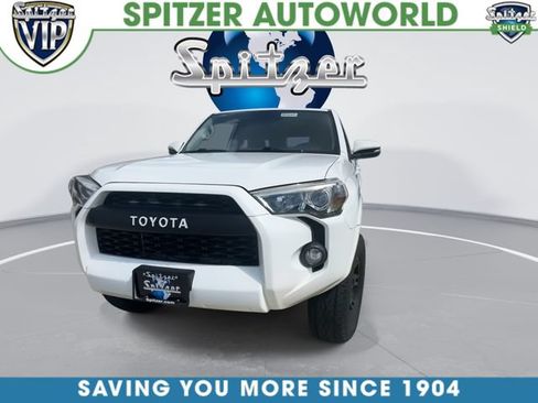 Used 2017 Toyota 4Runner SR5 Premium AWD/4WD image 3