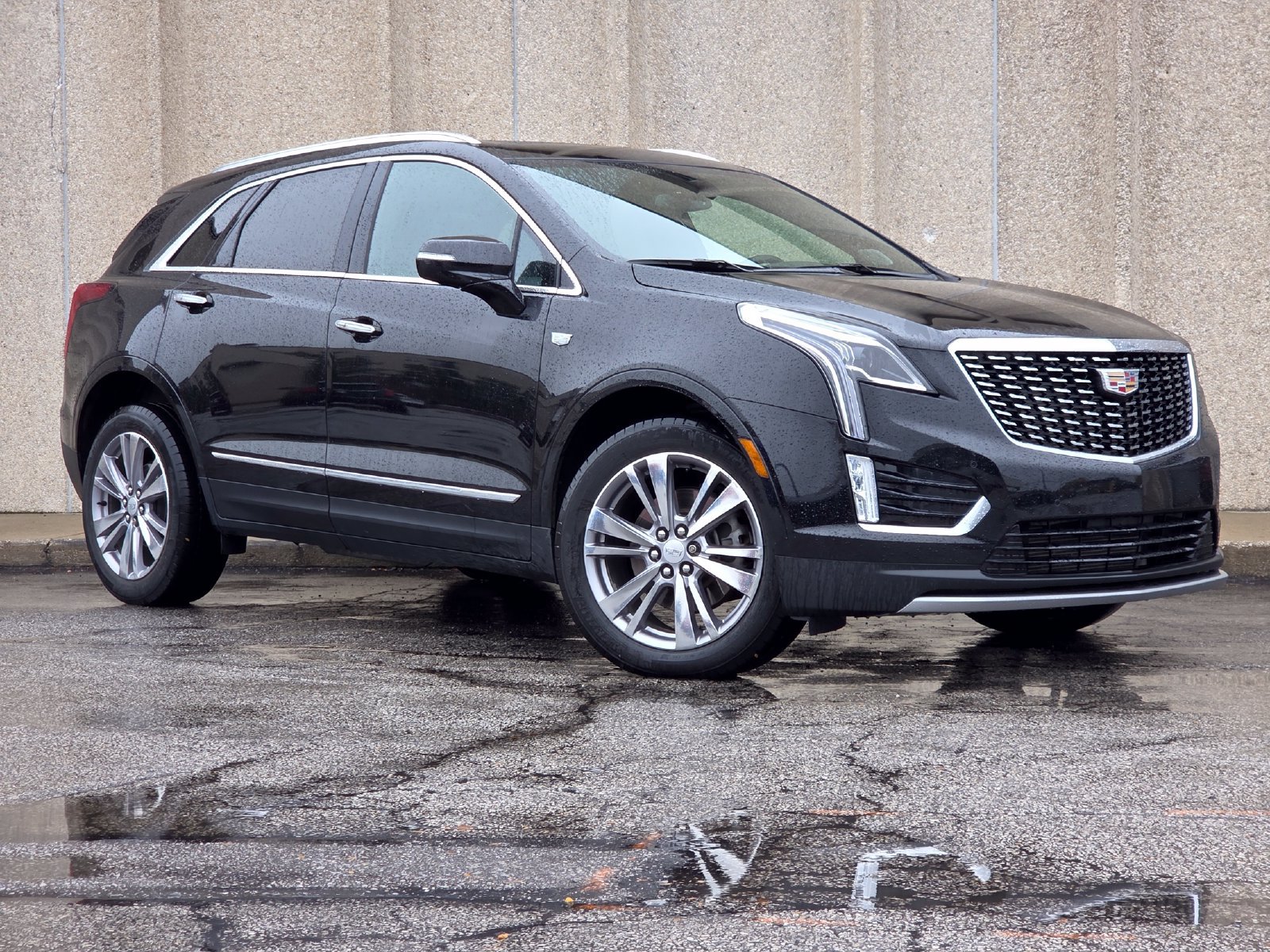 Used 2024 Cadillac XT5 Premium Luxury AWD/4WD image 1
