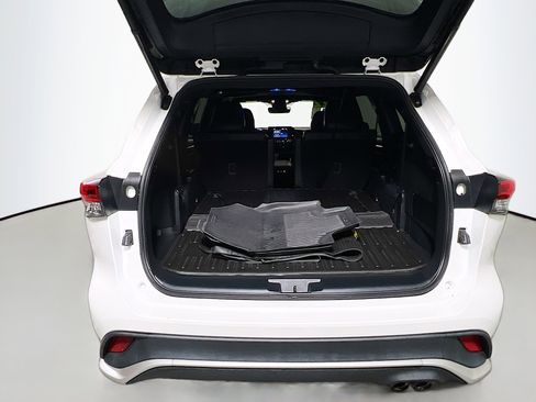 Used 2022 Toyota Highlander XSE image 34