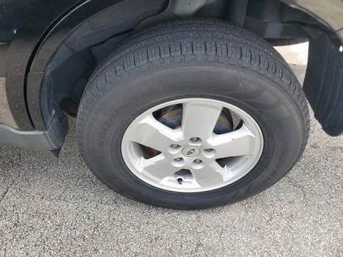 Used 2012 Ford Escape XLT image 4