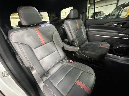Certified 2024 Chevrolet Traverse RS w/ LPO, Floor Liner Package AWD/4WD image 29