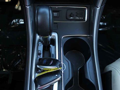 Used 2019 Subaru Ascent Limited image 26