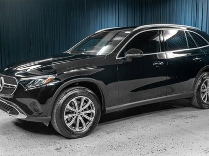 New 2025 Mercedes-Benz GLC 300