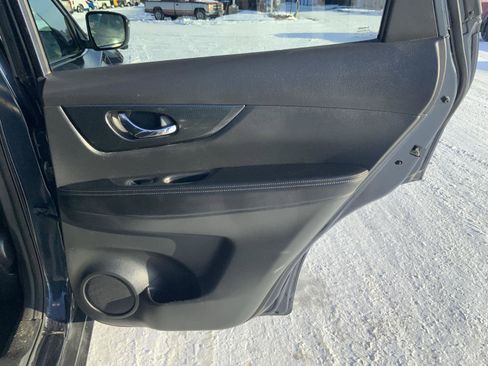 Used 2016 Nissan Rogue SL w/ SL Premium Package image 50