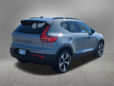Used 2026 Volvo XC40 B5 Plus w/ Protection Package Premier image 6