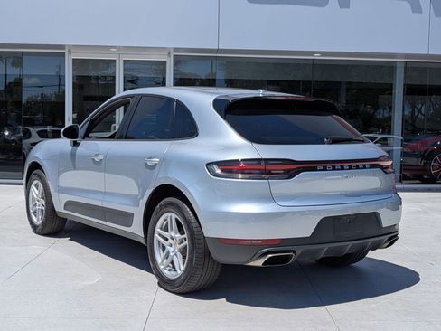 Certified 2019 Porsche Macan image 3