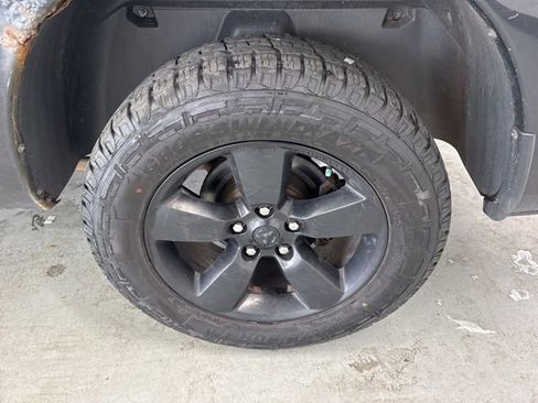 Used 2015 RAM 1500 Express w/ Black Ram 1500 Express Group AWD/4WD image 11