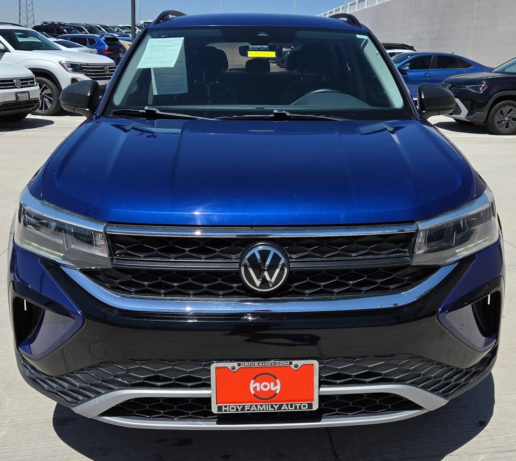 Certified 2024 Volkswagen Taos S w/ MDO Package FWD image 3