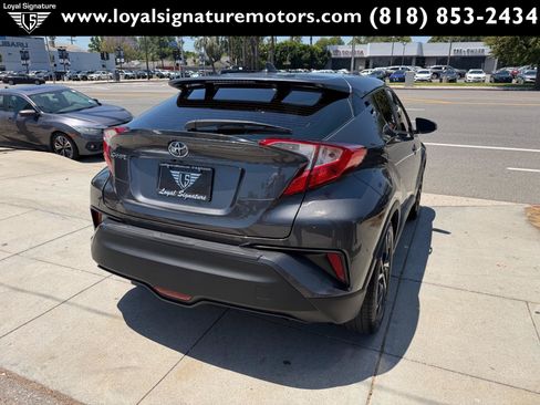 Used 2018 Toyota C-HR XLE FWD image 7