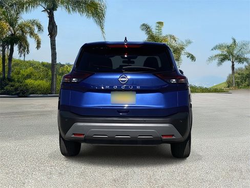 Certified 2023 Nissan Rogue S image 3