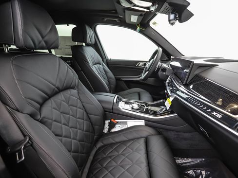 New 2026 BMW X5 xDrive40i w/ Executive Package image 31
