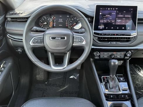 Used 2024 Jeep Compass Trailhawk AWD/4WD image 13