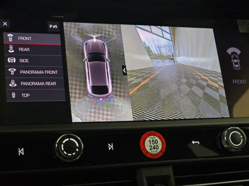 Certified 2025 Porsche Macan Turbo image 45