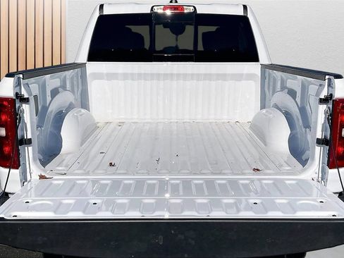 New 2026 RAM 1500 Big Horn AWD/4WD image 23