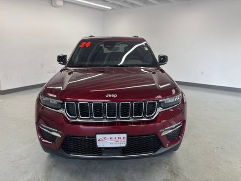 Used 2024 Jeep Grand Cherokee Limited AWD/4WD image 2