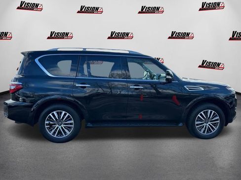 Used 2024 Nissan Armada SL image 4