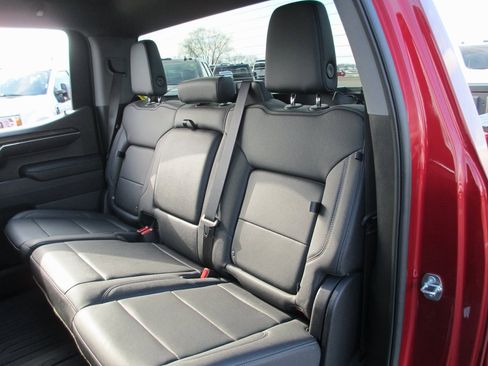 Used 2023 GMC Sierra 1500 SLT image 19