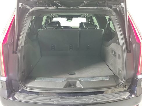 Certified 2022 Cadillac Escalade ESV Premium Luxury Platinum AWD/4WD image 7