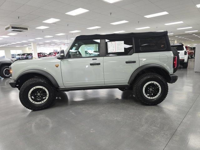 Used 2021 Ford Bronco Badlands AWD/4WD image 3