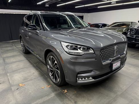 Used 2022 Lincoln Aviator Reserve w/ Equipment Group 201A image 9