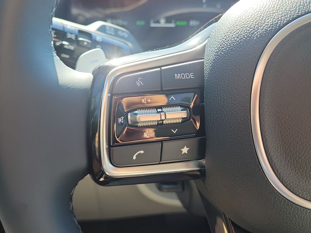 New 2026 Kia Carnival SX Prestige FWD image 27