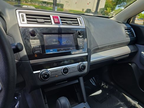 Used 2018 Subaru Legacy 2.5i AWD/4WD image 19