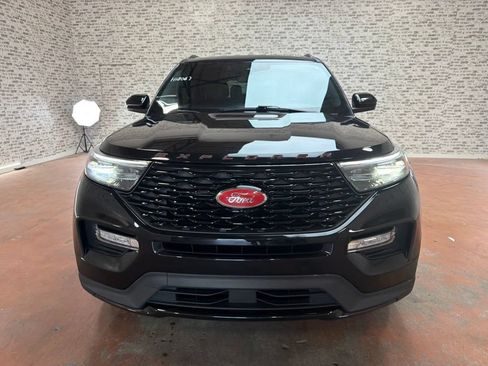 Used 2022 Ford Explorer ST-Line AWD/4WD image 2