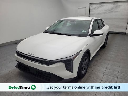 Used 2025 Kia K4 FWD image 1