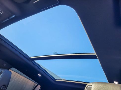 Certified 2023 Cadillac Escalade Premium Luxury w/ LPO, Radiant Package image 10