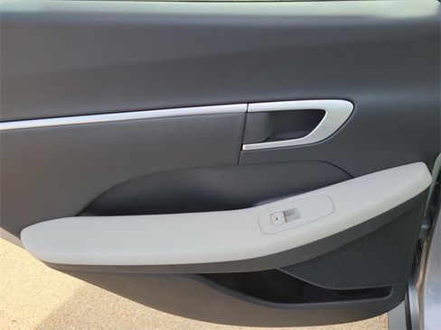New 2026 Hyundai Sonata SEL image 9