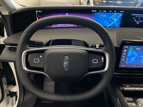New 2026 Lincoln Nautilus Reserve w/ Jet Appearance Package AWD/4WD image 18
