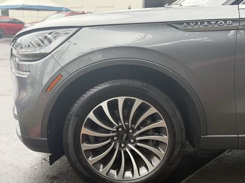 Used 2023 Lincoln Aviator Reserve image 3