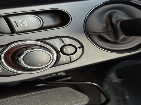 Certified 2023 MINI Cooper SE image 19