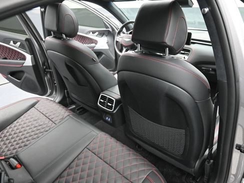 Used 2024 Genesis G70 3.3T Advanced w/ Sport Prestige Package image 10