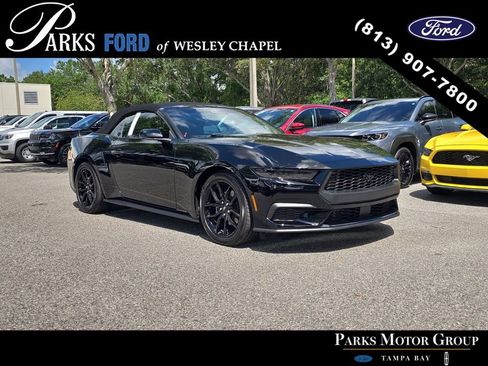 Used 2025 Ford Mustang Premium RWD image 1