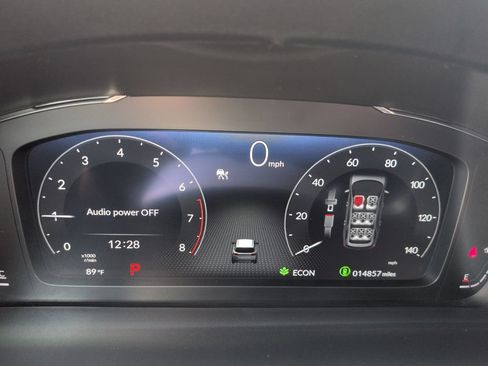 Used 2025 Honda Pilot Elite image 15