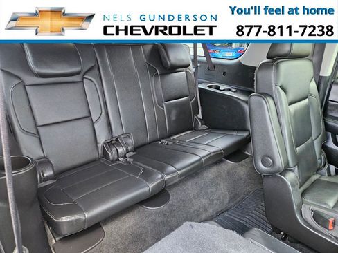Used 2018 Chevrolet Suburban Premier image 15