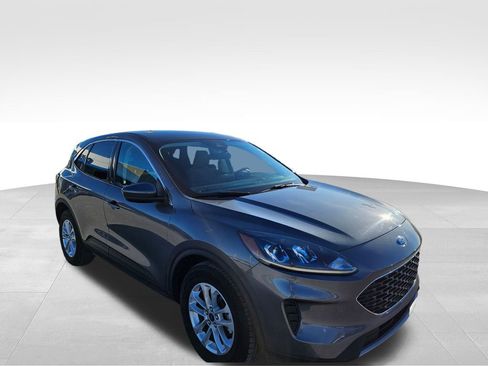 Used 2021 Ford Escape SE w/ Cold Weather Package image 4